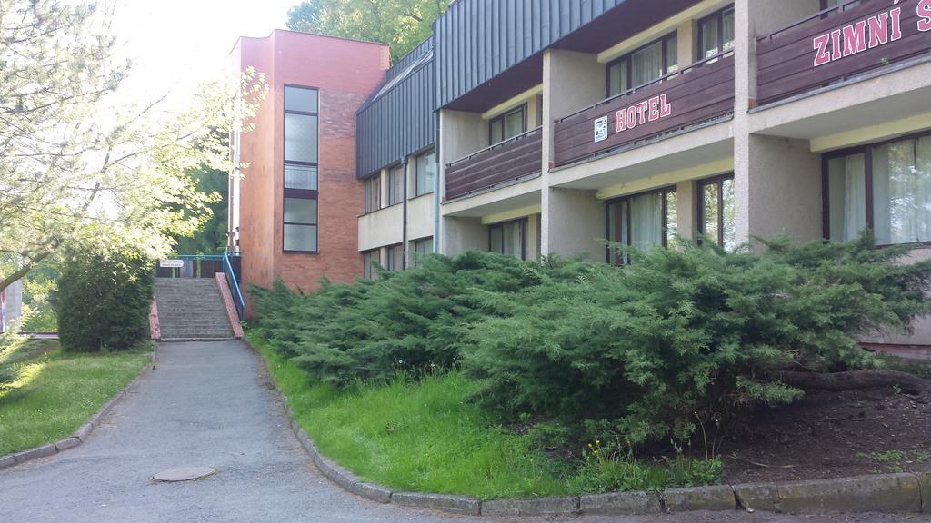 Hotel Zimní stadion Náchod Esterno foto