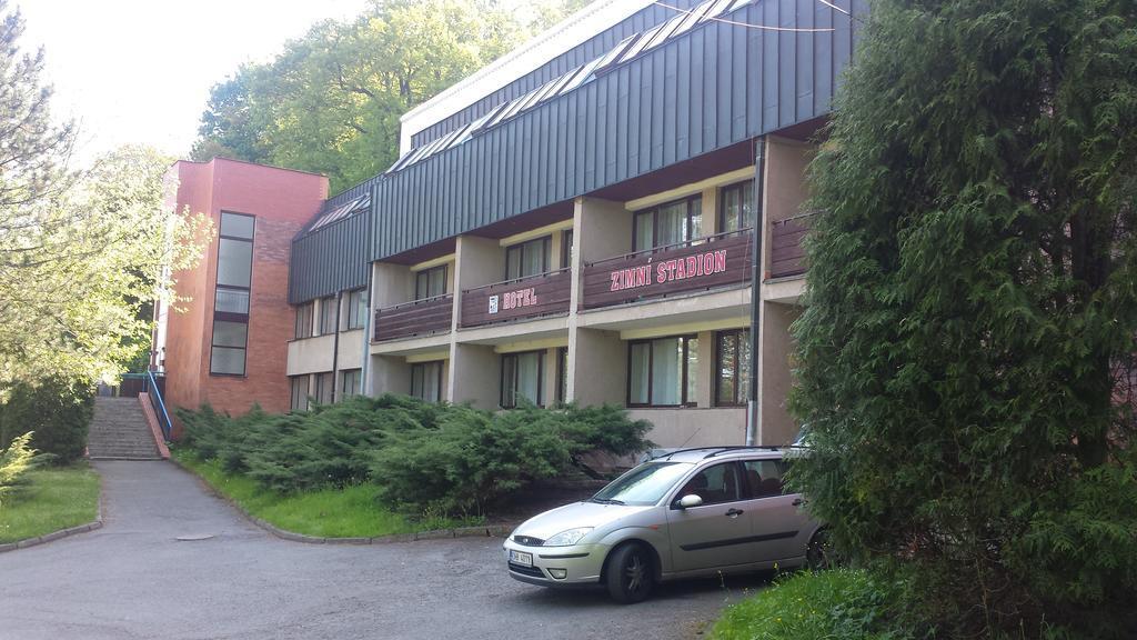 Hotel Zimní stadion Náchod Esterno foto