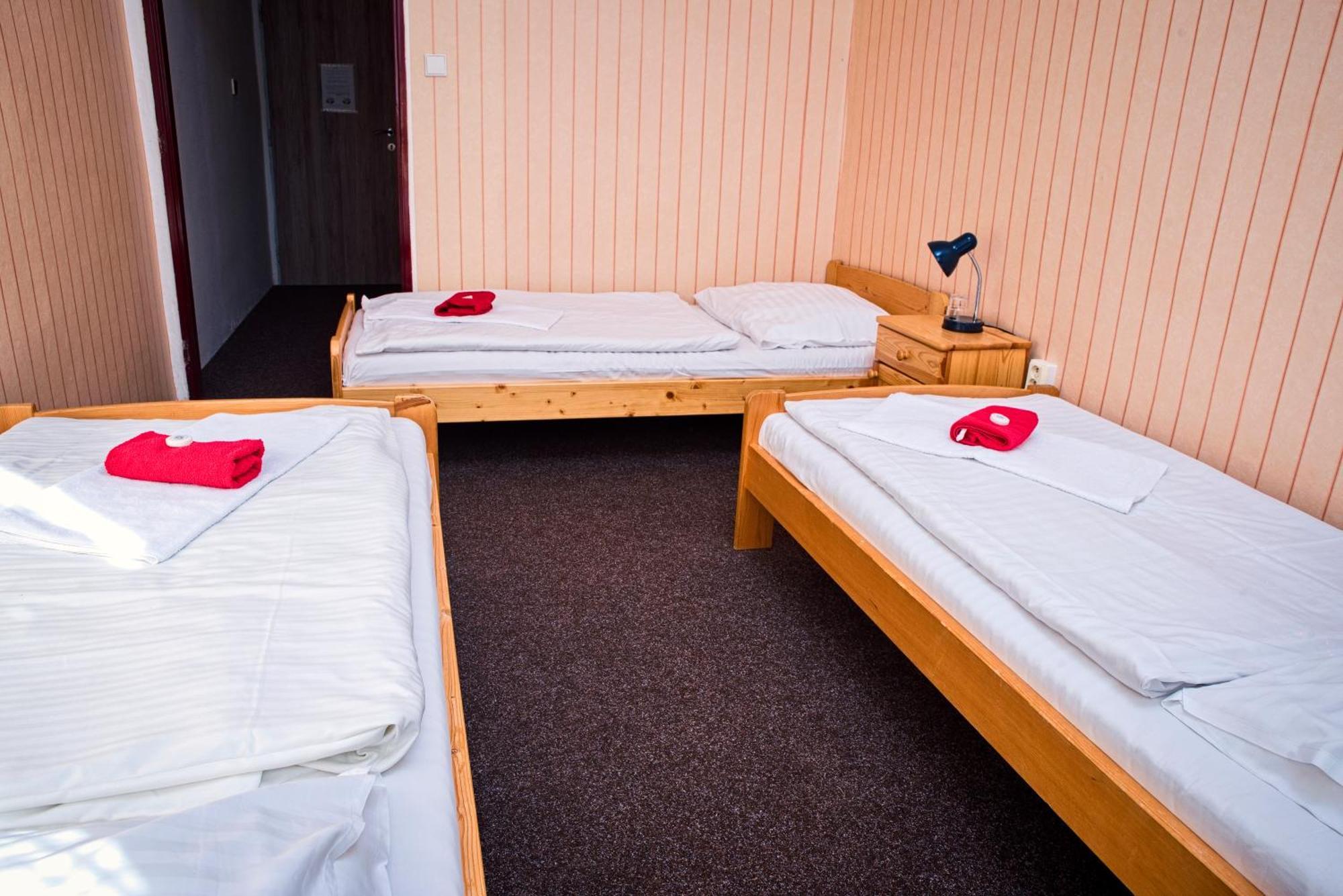 Hotel Zimní stadion Náchod Esterno foto